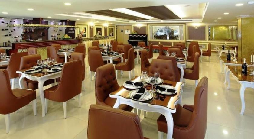 Golden Crown Saigon TP. Hồ Chí Minh
