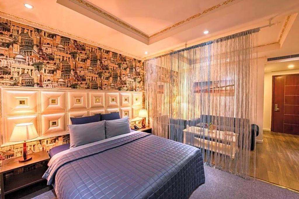 Golden Crown Saigon Hotel 3*