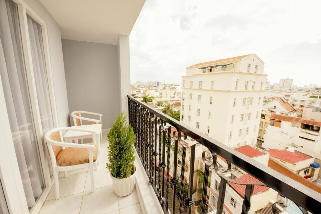 Khách sạn Golden Crown Saigon TP. Hồ Chí Minh