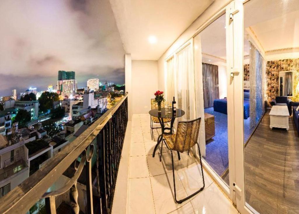 Khách sạn Golden Crown Saigon