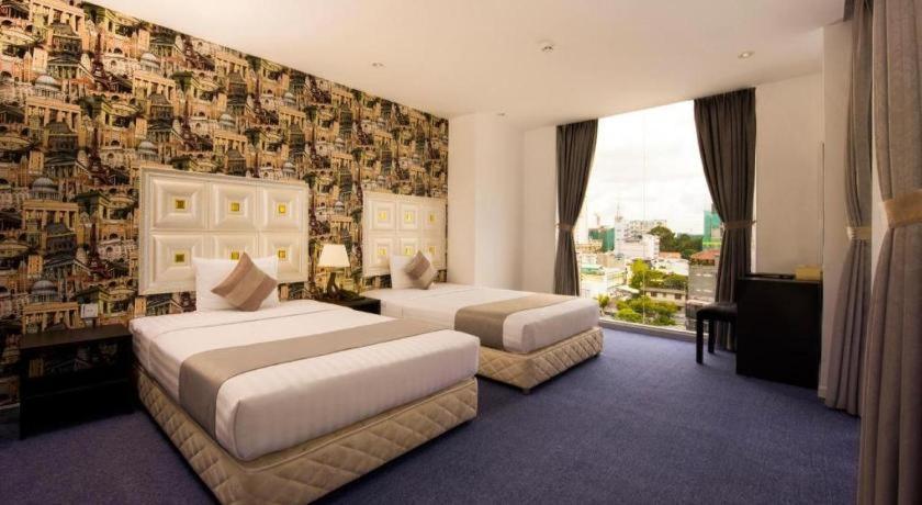 Khách sạn Golden Crown Saigon 3*