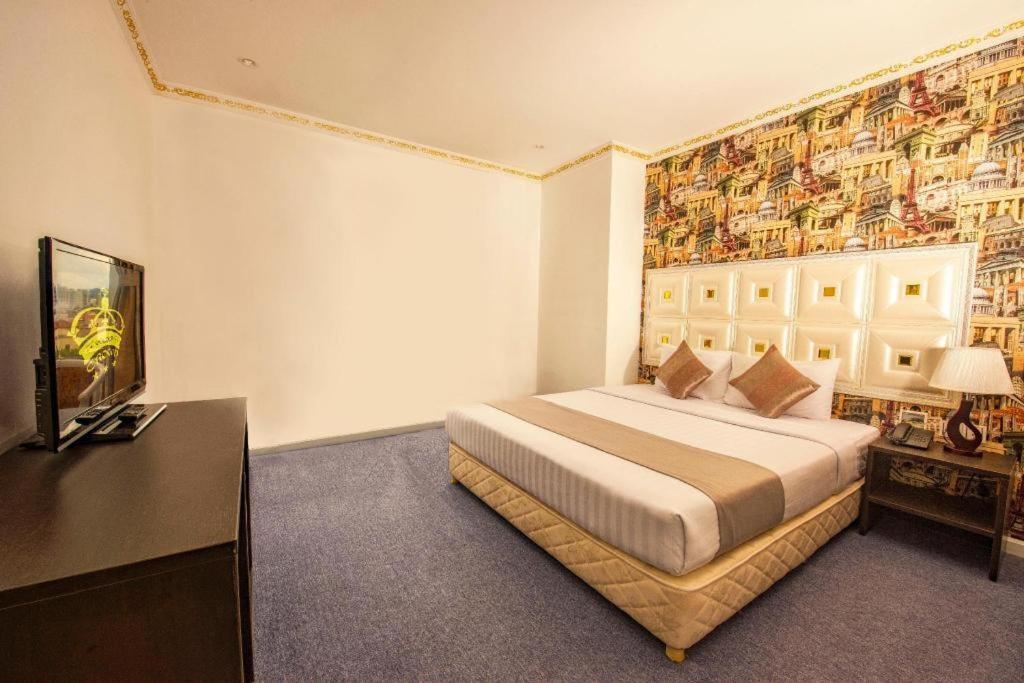 Golden Crown Saigon TP. Hồ Chí Minh